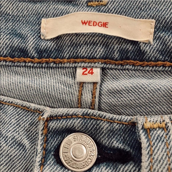 Levi’s wedgie Jean - Picture 3 of 4